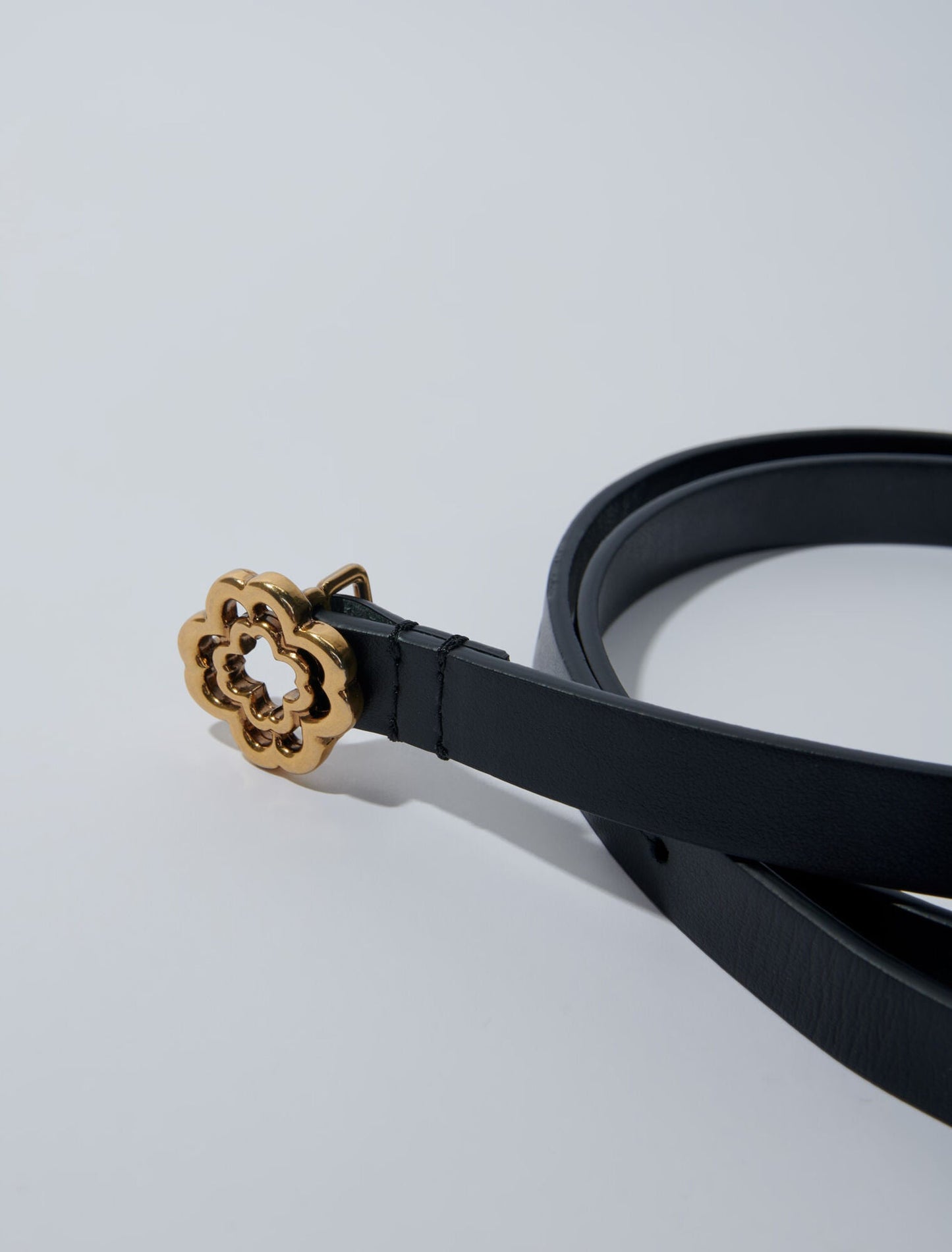 Black  -Narrow black leather belt gold buckle