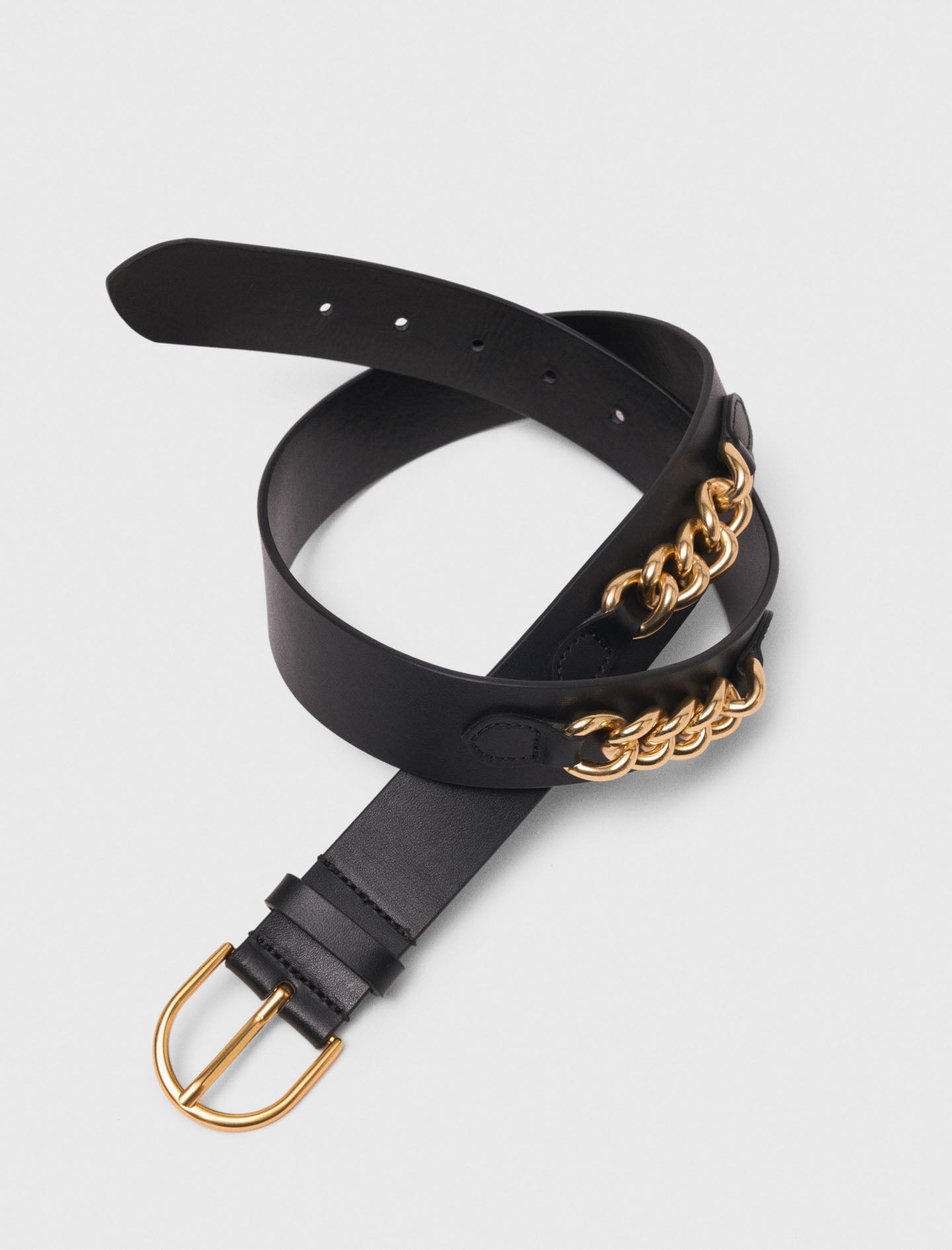 Leather belt with chain details