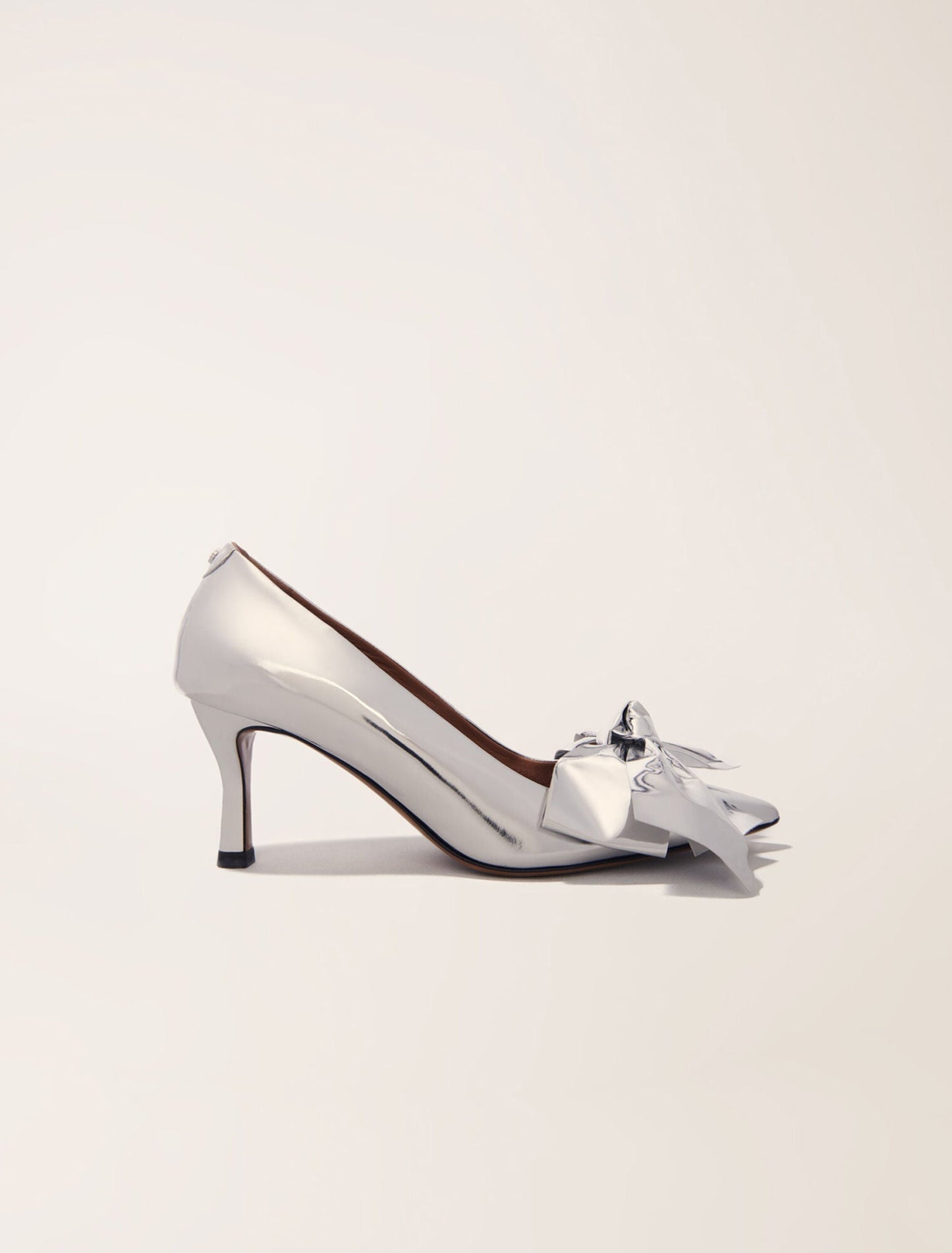 Silver featured Leather pumps with bow detail