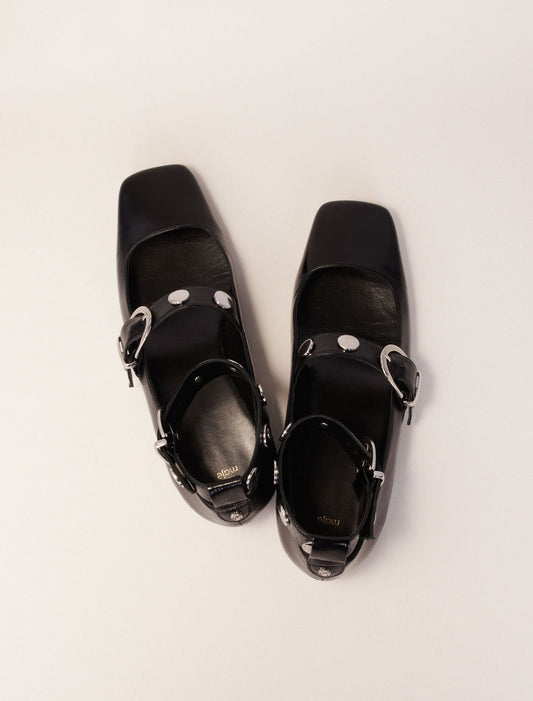Black-Studded leather Mary Jane pumps