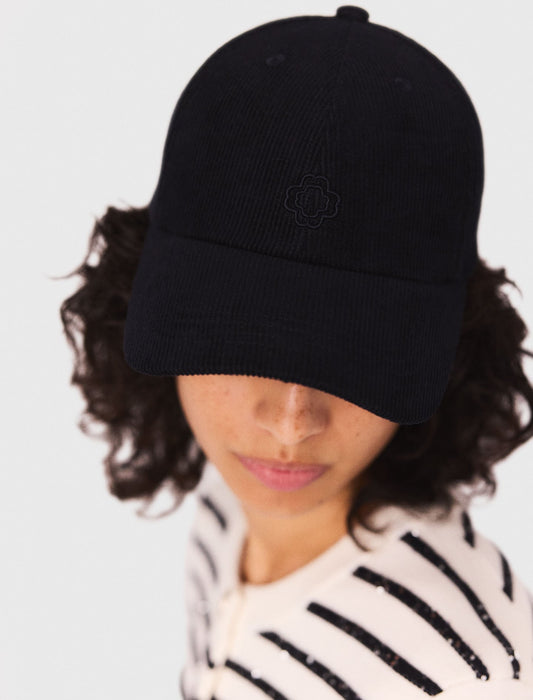 Wool cardigan with snaps