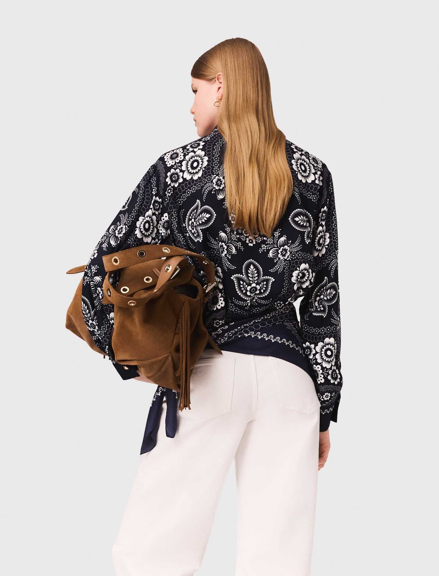 Flowing printed shirt