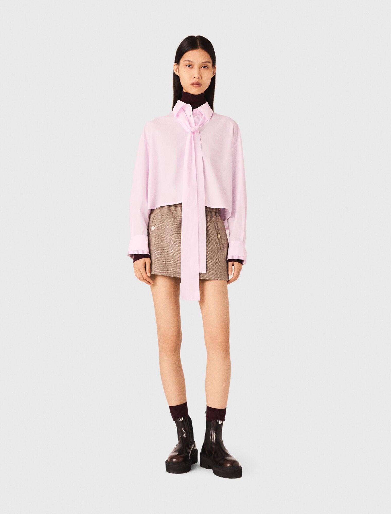 Short shirt with pussy bow