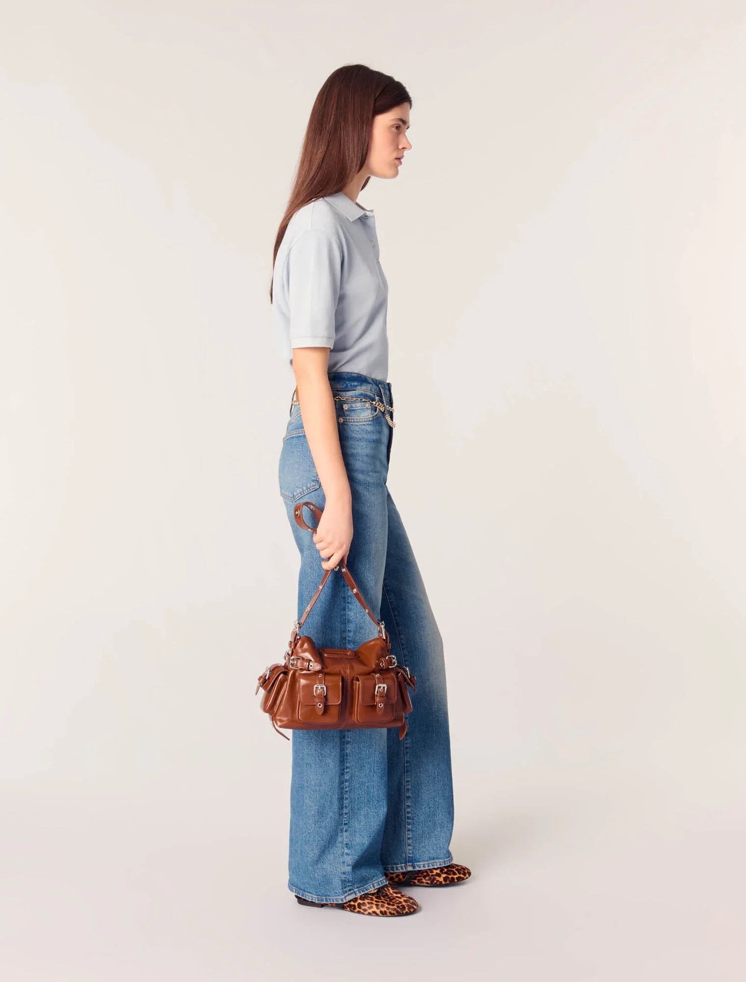 Blue-Jeans with chain-link belt