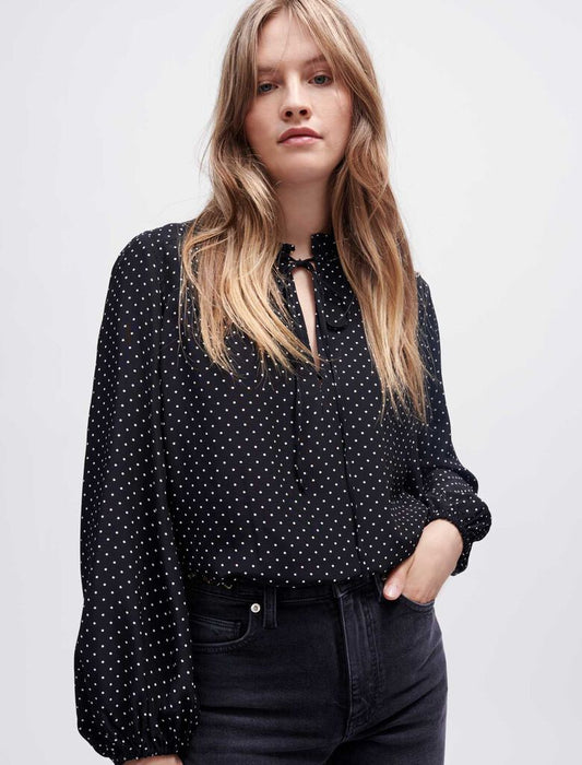 Black featured FLOATY TOP