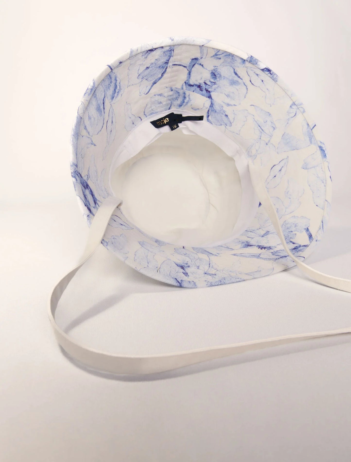 White/Blue-Watercolour themed long bucket hat