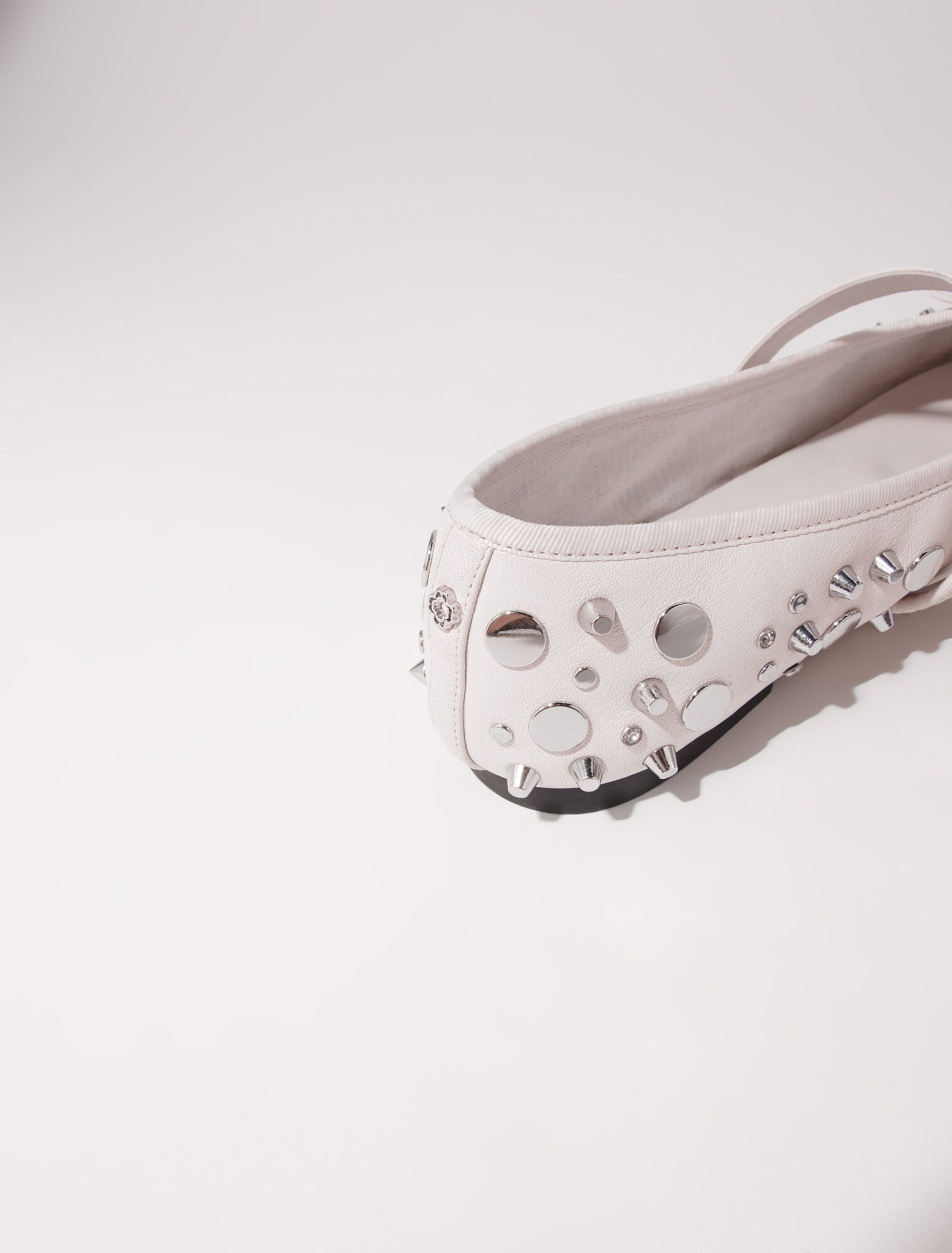 Vanilla Ecru  -Studded ballet flats