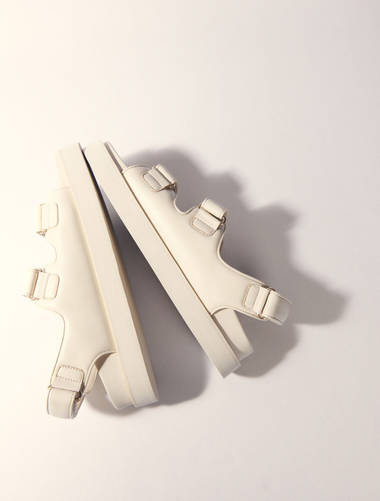 Ecru-Flat leather sandals
