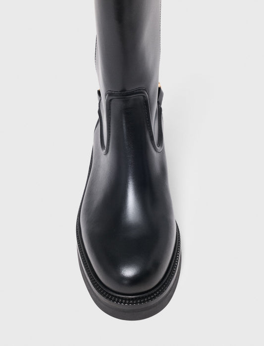 Flat leather boots with chain Black