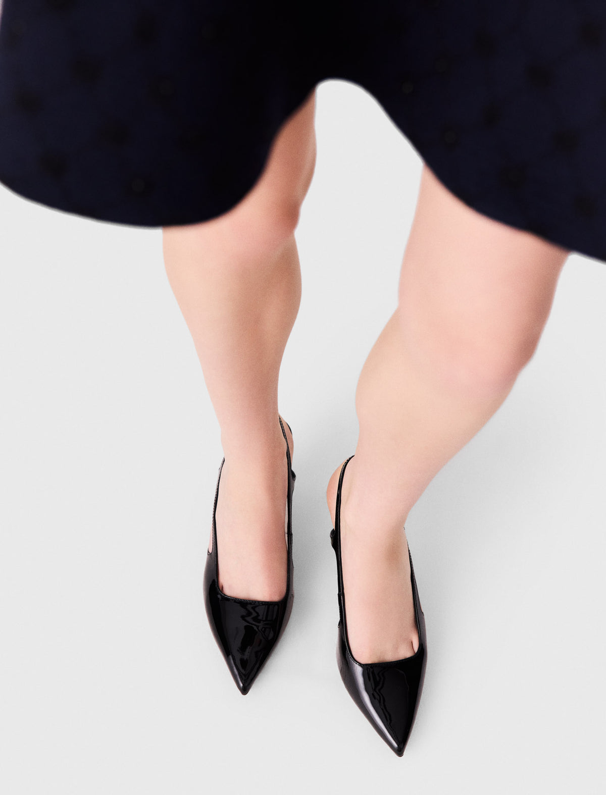 Patent leather slingback pumps Black