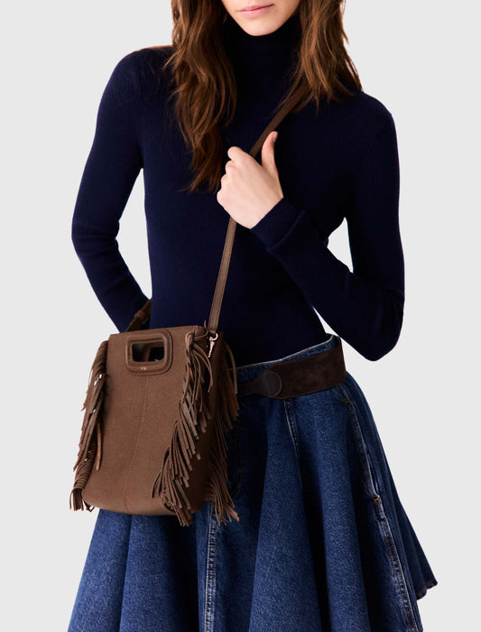 Grained leather M bag Brown