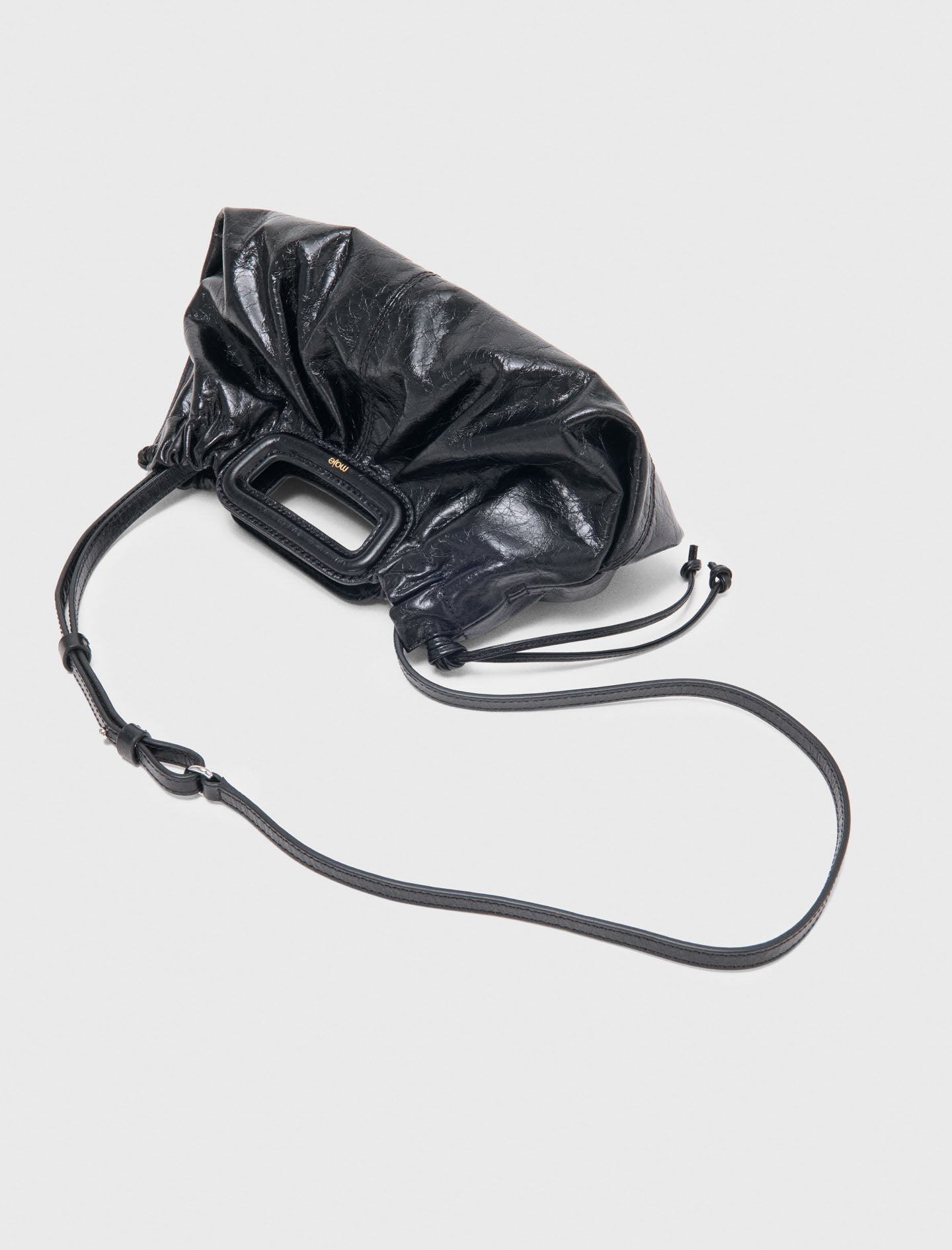 Crackled leather Milpli pouch Black
