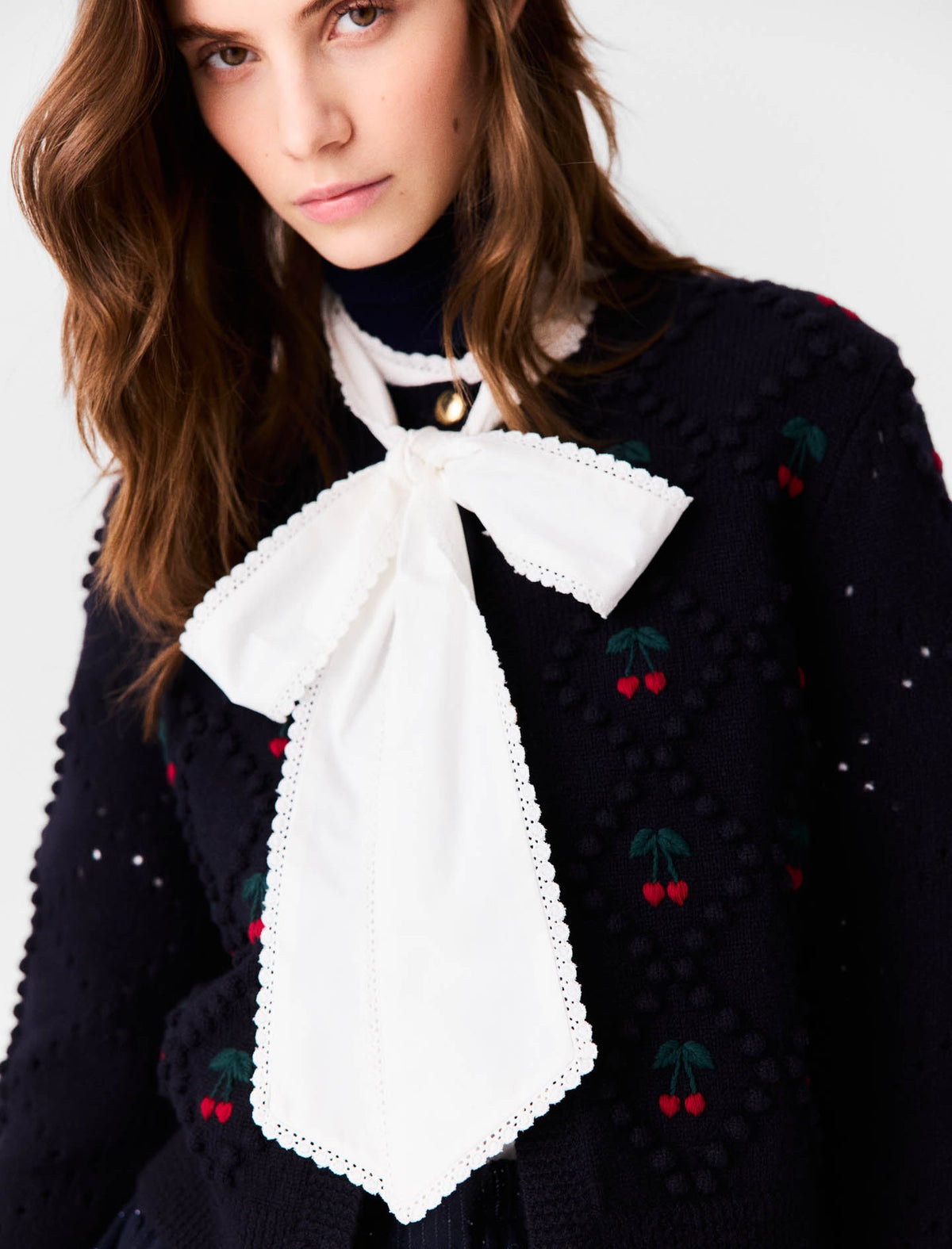 Embroidered cherry cardigan Navy