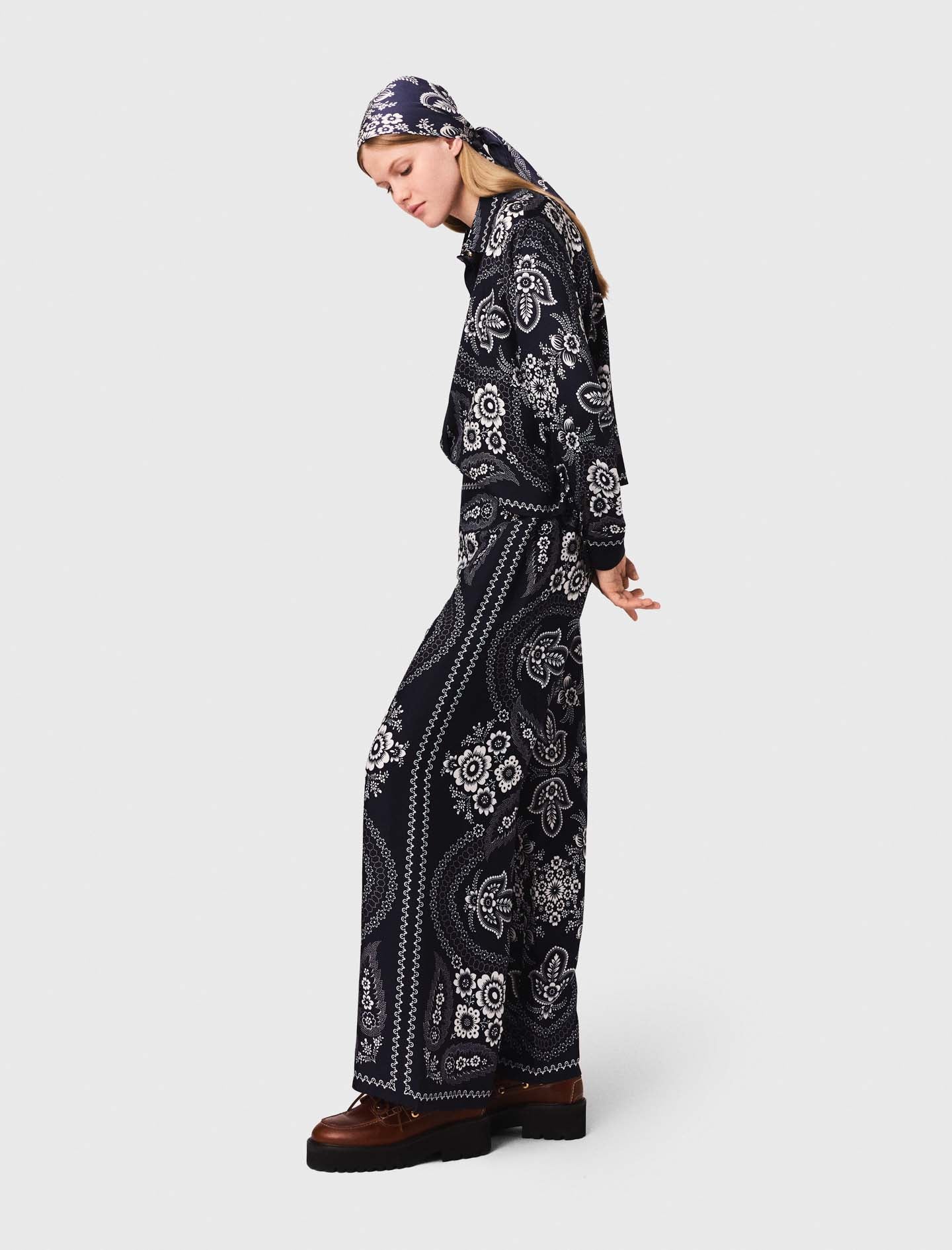 Flowing paisley print trousers
