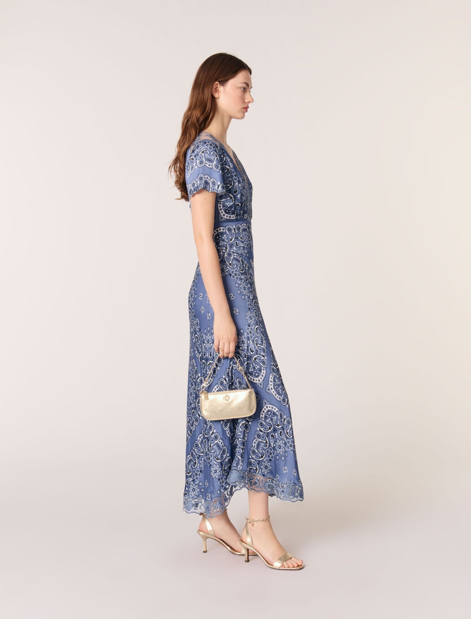 Blue bandana print-Patterned flowing maxi dress