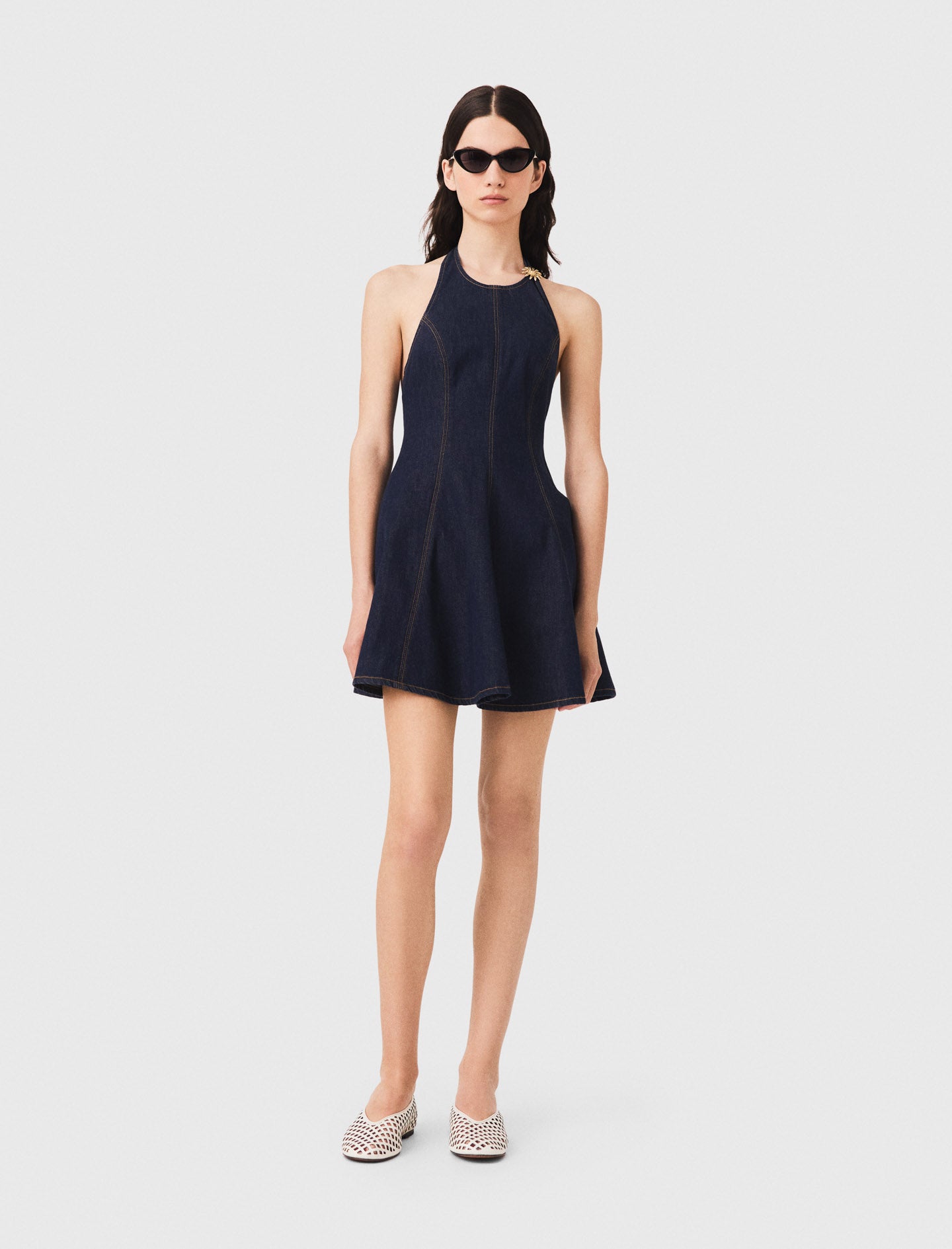 Short denim dress with brooch Navy