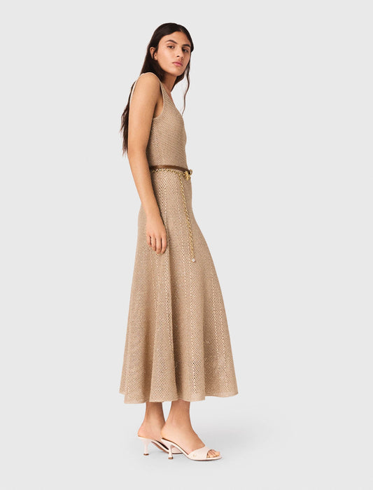 فستان ماكسي مزين بأحجار الراين