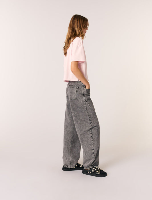 Pink T-shirt with jewellery neck